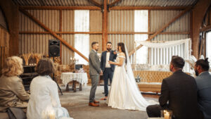 Alles über Heiraten ohne Standesamt: Wichtige Infos zu kirchlichen und freien Trauungen im Überblick.