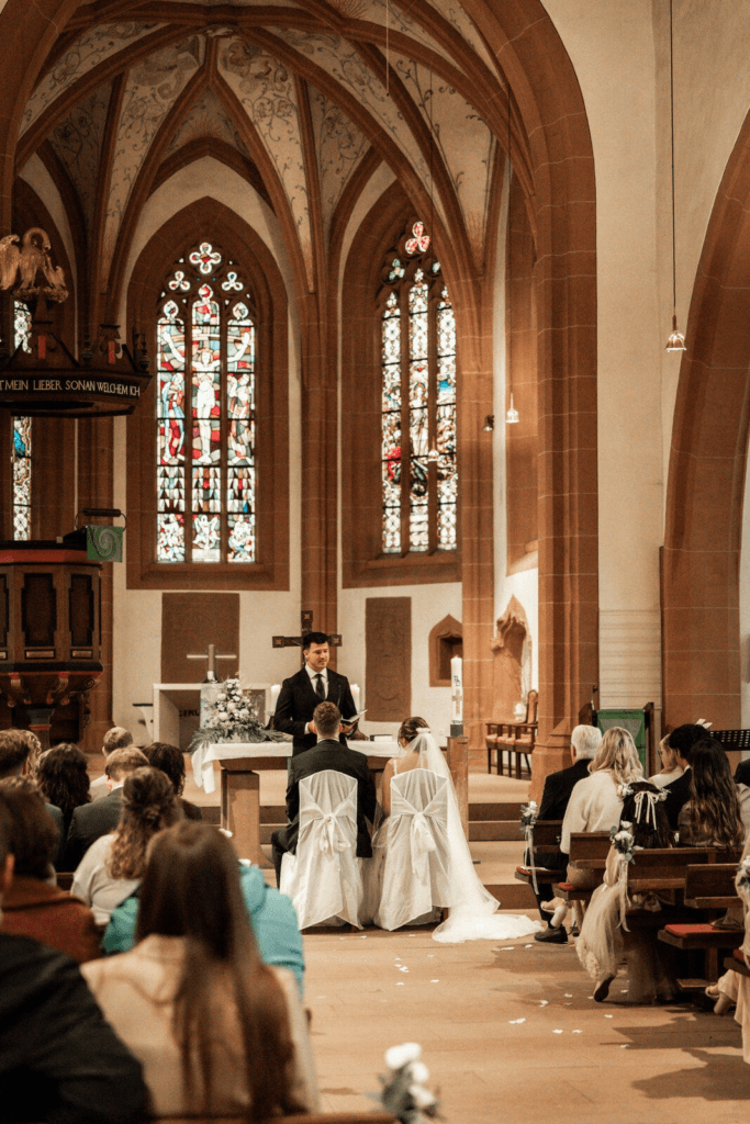 Beispiel einer kirchlichen Trauung in Frankfurt am Main.