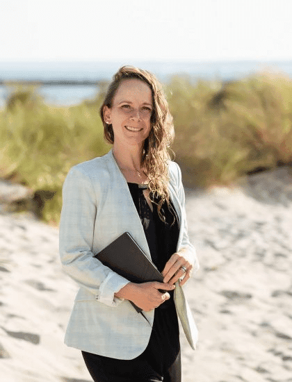 Die beste Traurednerin an der Küste für Strandhochzeiten aus Kühlungsborn